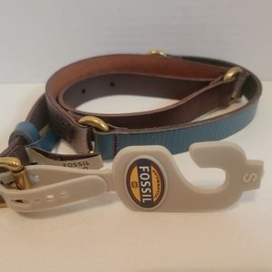 FOSSIL LEATHER BELT.